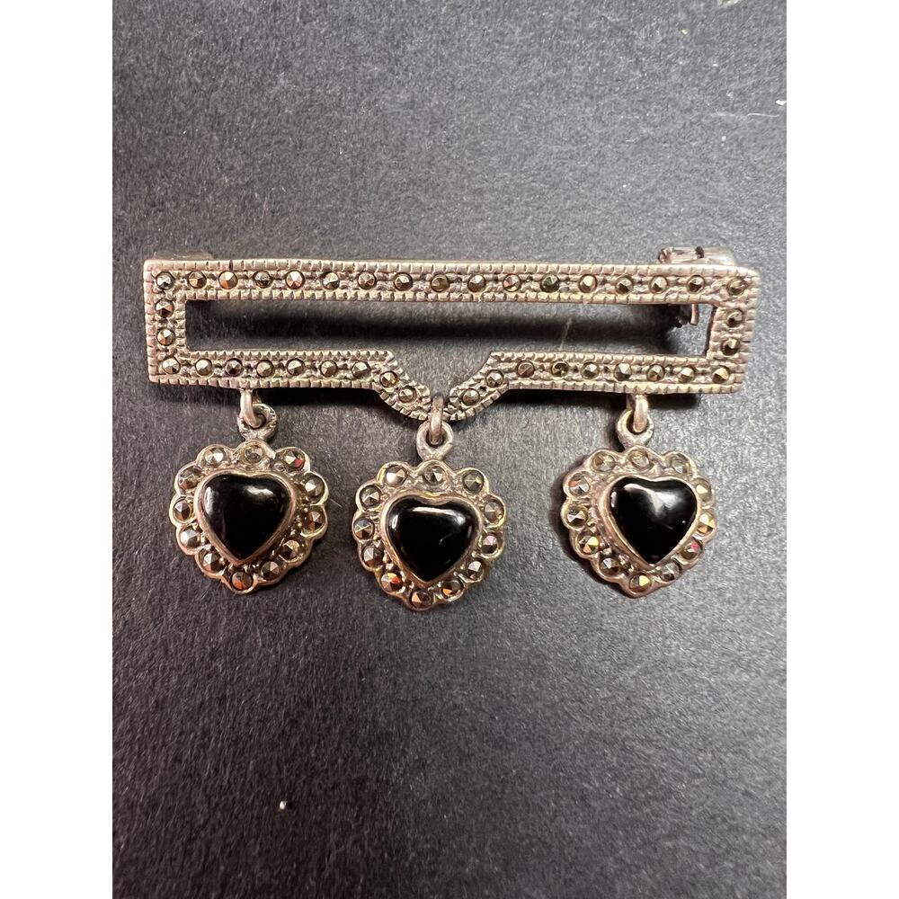 Vintage black onyx hearts and marcasite sterling silver pin brooch